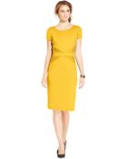 Ellen Tracy Short-Sleeve Pleat-Waist Sheath - Lyst