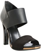 Gucci Black Kid Leather Zip Back Suede Toe Strap Sandals - Lyst