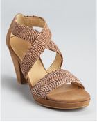 Stuart Weitzman Sandals Rafover Crinkle Raffia - Lyst