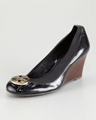 Tory Burch Caroline Logo Wedge - Lyst
