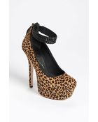 Alice + Olivia Lucille Pump - Lyst
