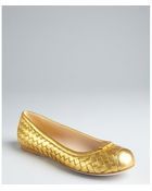 Bottega Veneta Gold Intrecciato Leather Bow Detail Flats - Lyst