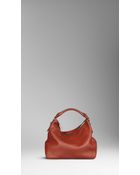Burberry Large Heritage Grain Leather Hobo Bag - Lyst