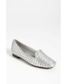 Isaac Mizrahi New York Kailyn Flat - Lyst