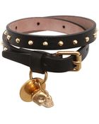 Alexander McQueen Skull Charm Studded Leather Bracelet - Lyst