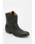 Urban Outfitters Frye Carson Ankle Boot - Lyst
