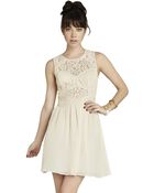 BCBGeneration Sleeveless Lace Dress - Lyst