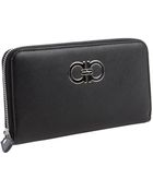 Ferragamo Black Leather Gancini Zip Continental Wallet - Lyst