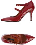 The Seller Pump - Lyst