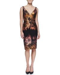 J. Mendel Metallic Jacquard V-Neck Sleeveless Sheath Dress - Lyst
