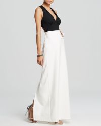 Nicole Miller Gown - Techy V-Neck Crepe - Lyst