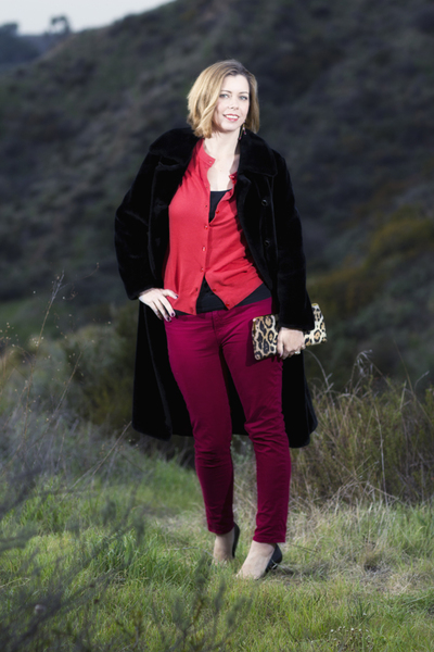 How to Wear Red Jeans