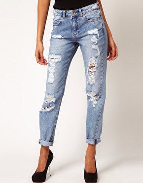 You Need a Pair of Boyfriend Jeans