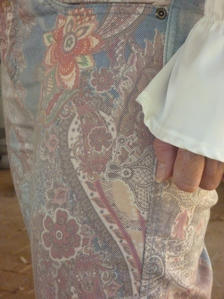 PRETTY PATTERNS GO HIP