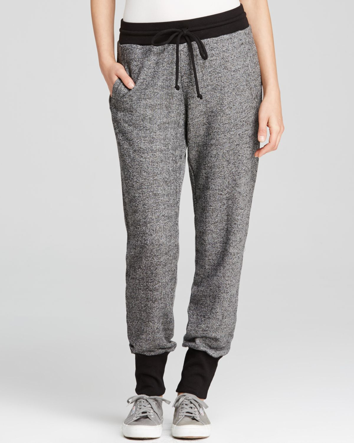 slouchy sweatpants