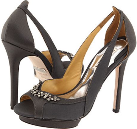 badgley mischka grey shoes