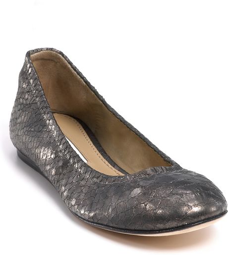 vera wang ballet flats