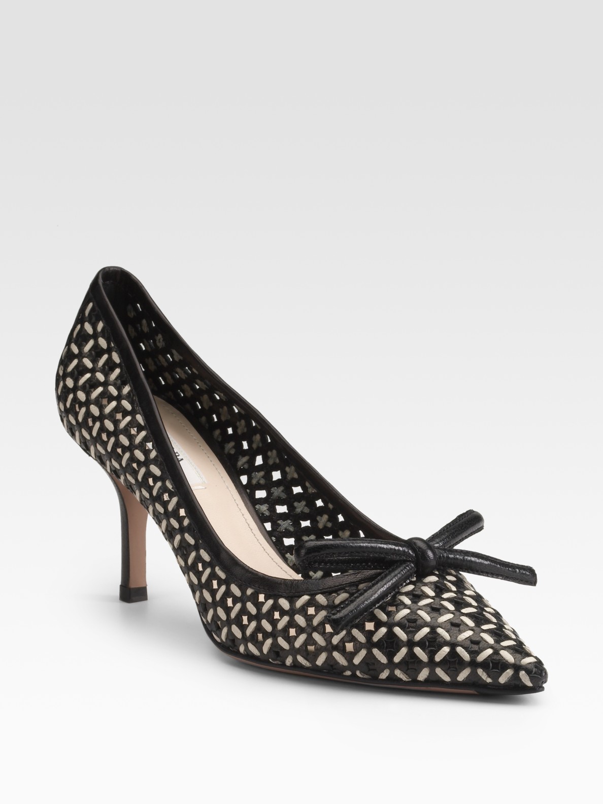 where to get name brand shoes for cheap