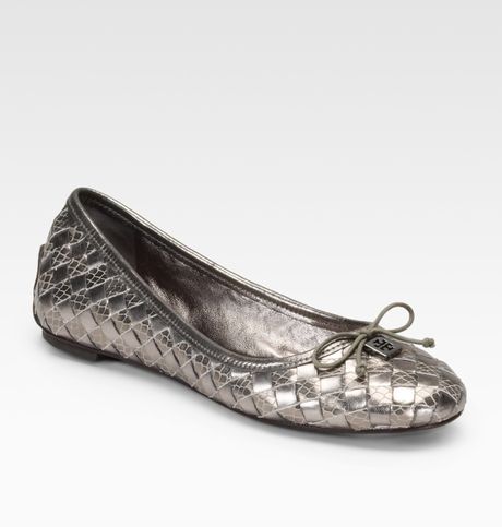 tory burch silver metallic flats