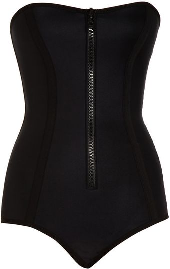  Leigh Maillot 