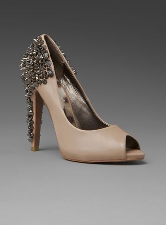 Sam Edelman Lorissa Spike Pump - Lyst