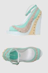 Celine Wedge