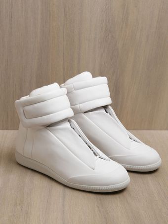  22 White High Top Sneaker 