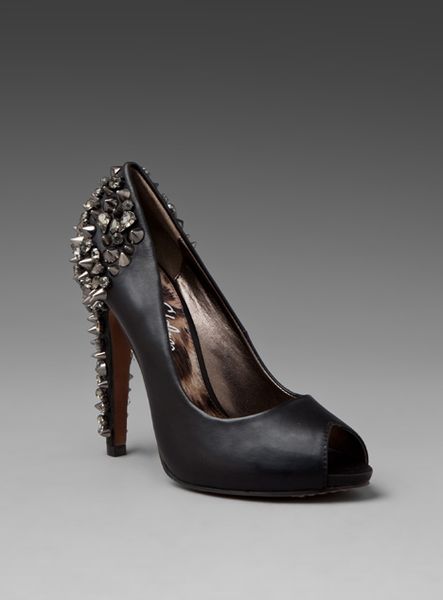 Sam Edelman Lorissa Spike Pump in Black - Lyst