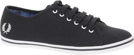 Fred Perry Phoenix Canvas Plimsolls in Black - Lyst