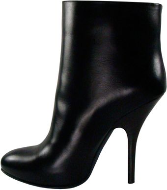 Lanvin Stiletto Ankle Boot in Black - Lyst