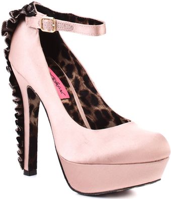 Betsey Johnson Daelyn - Blush Satin - Lyst