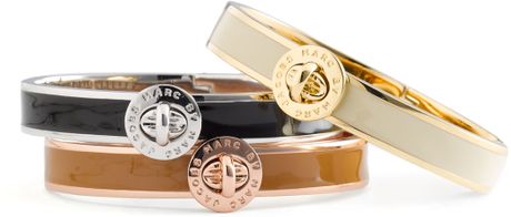 Marc By Marc Jacobs Turnlock Hinged Bangle in Black (black/ silver) - Lyst