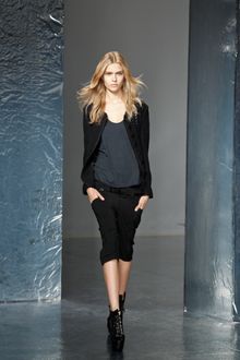 Theyskens' Theory Spring 2012 Black Knee Length Shorts - Lyst