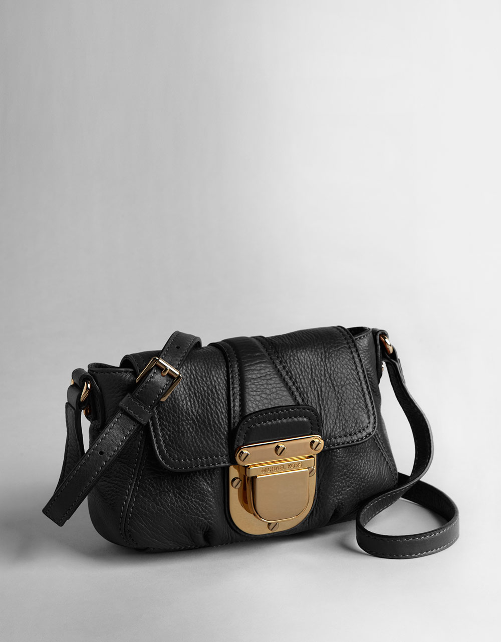 Michael Michael Kors Charlton Leather Crossbody Bag in Black
