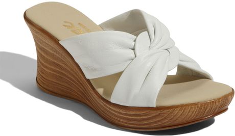 Onex Puffy Platform Sandal in White (end of color list white) | Lyst