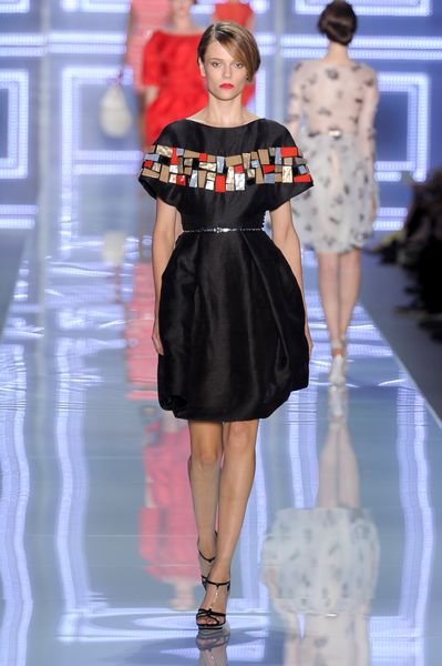 Dior Spring 2012 Black TStrap Sandals in Black - Lyst