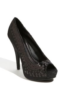 Chinese Laundry Harvest Moon Pump - Lyst