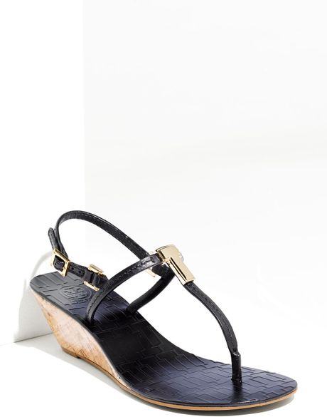 Tory Burch Pauline Wedge Thongs in Black - Lyst