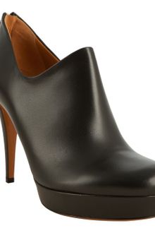 Gucci Black Leather Bamboo Tassel Betty Ankle Booties - Lyst