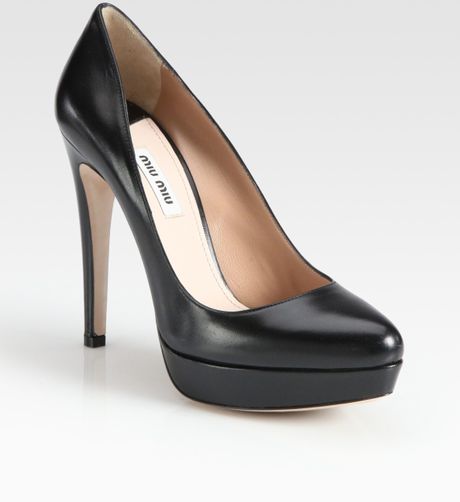 Miu Miu Leather Platform Pump in Black - Lyst