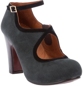  Cutout Shoe 