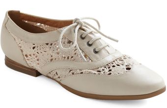 ModCloth Lace Under Pressure Flat - Lyst
