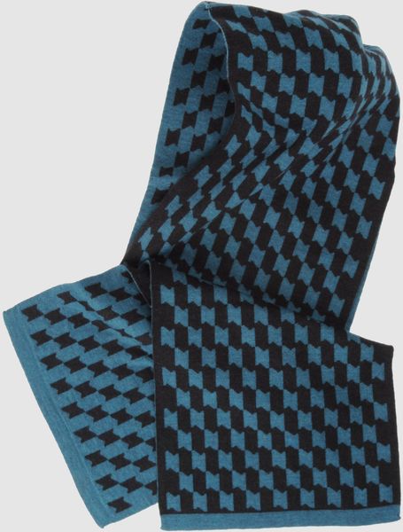 Siyu Scarve in Blue (maroon) - Lyst