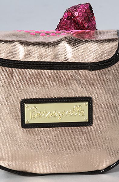 betsey johnson skull crossbody