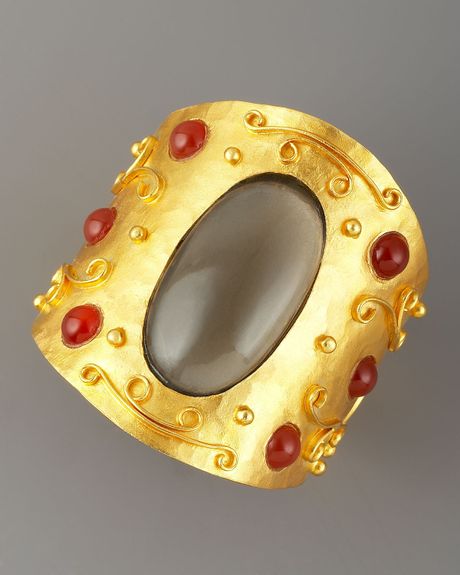 Stephanie Anne Glory Topaz Cuff in Gold (one size) - Lyst