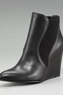 Stuart Weitzman Stretch-insert Bootie - Lyst