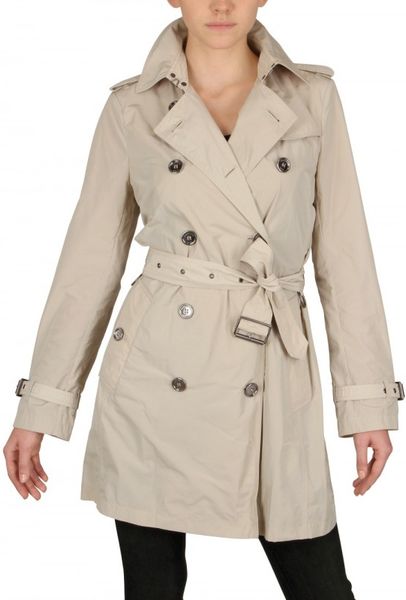 Burberry Brit Buckingham Nylon Trench Coat in Beige (ivory) - Lyst
