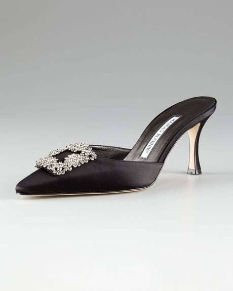 manolo blahnik hangisi flat mule