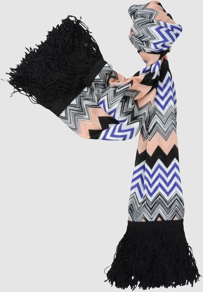 Missoni Oblong Scarves in Pink (coral) - Lyst