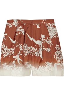 Clements Ribeiro Pleated Floral-Print Silk Shorts - Lyst